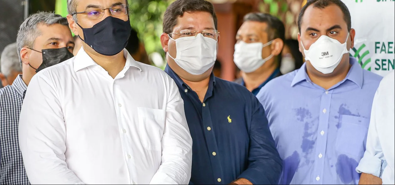 Políticos no evento