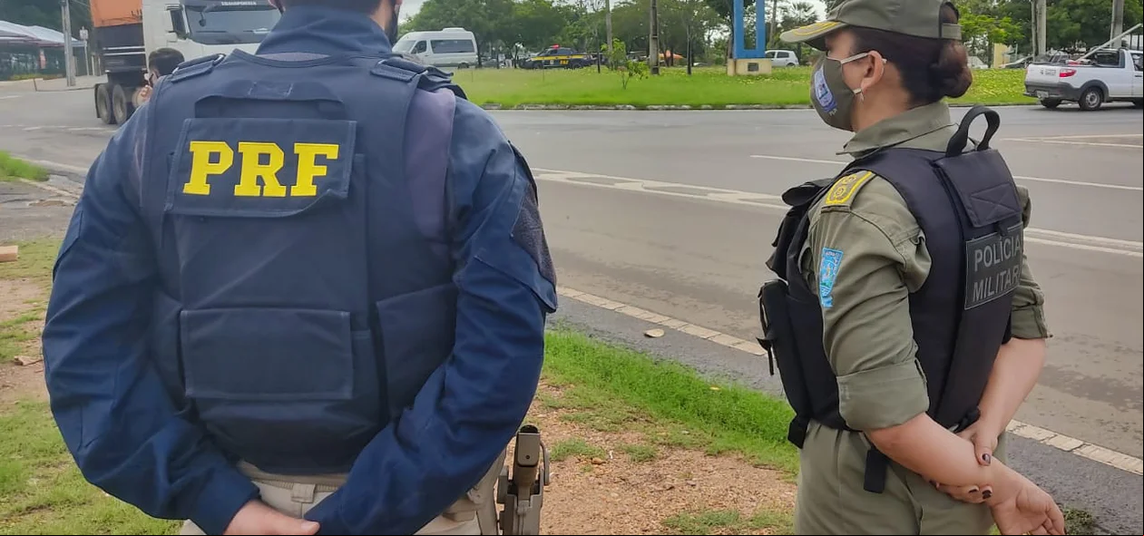 PRF e PM acompanham a manifestação