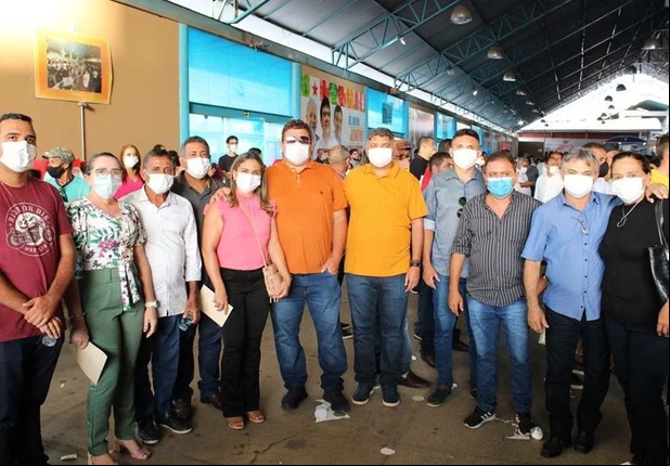 Zé Henrique participando de evento em Teresina