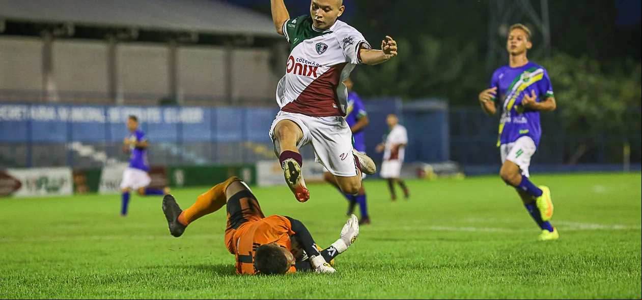 Fluminense sub-17 e Altos sub-17