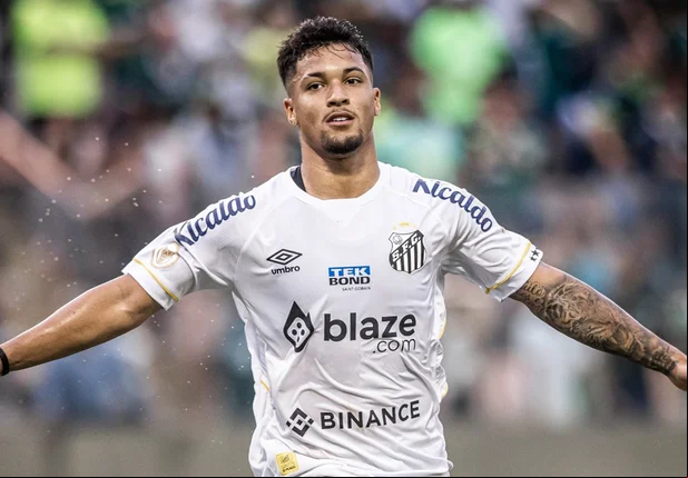 Marcos Leonardo marcou o gol da virada santista no Clássico da Saudade