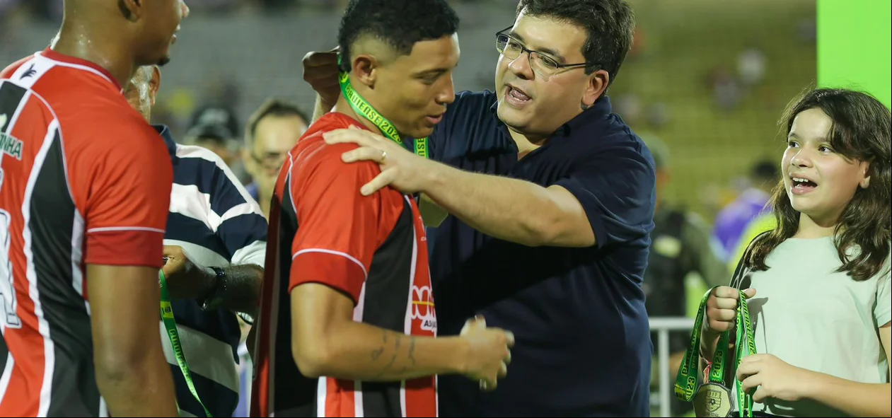 Governador Rafael Fonteles na vitória do River