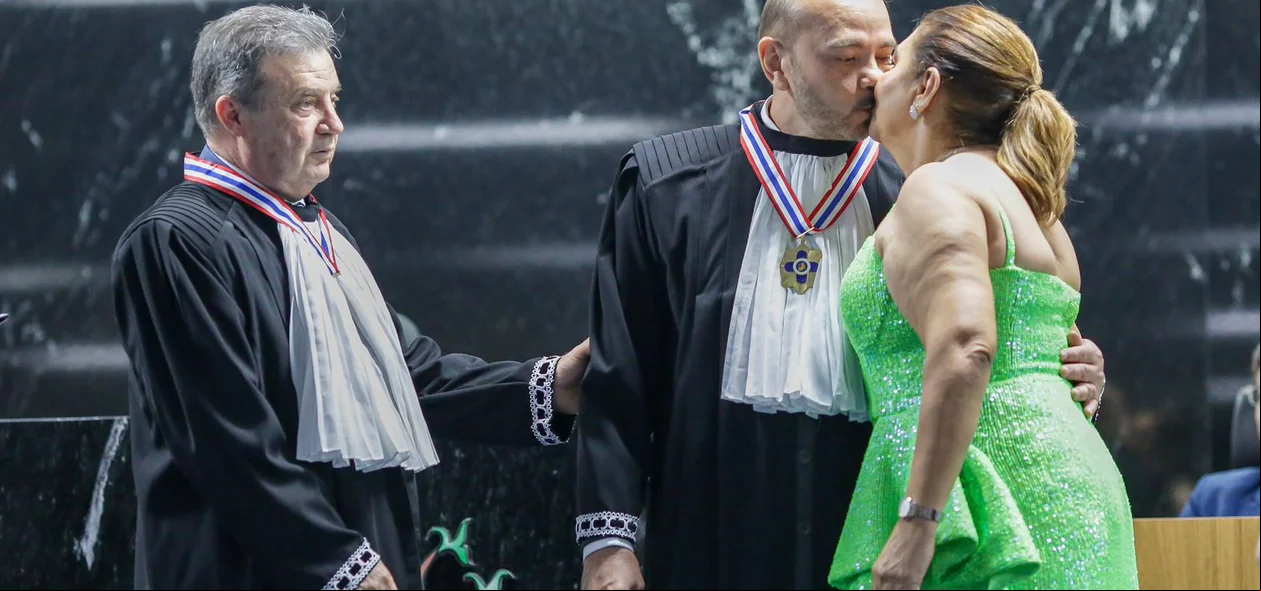 Desembargador Agrimar Rodrigues e a esposa