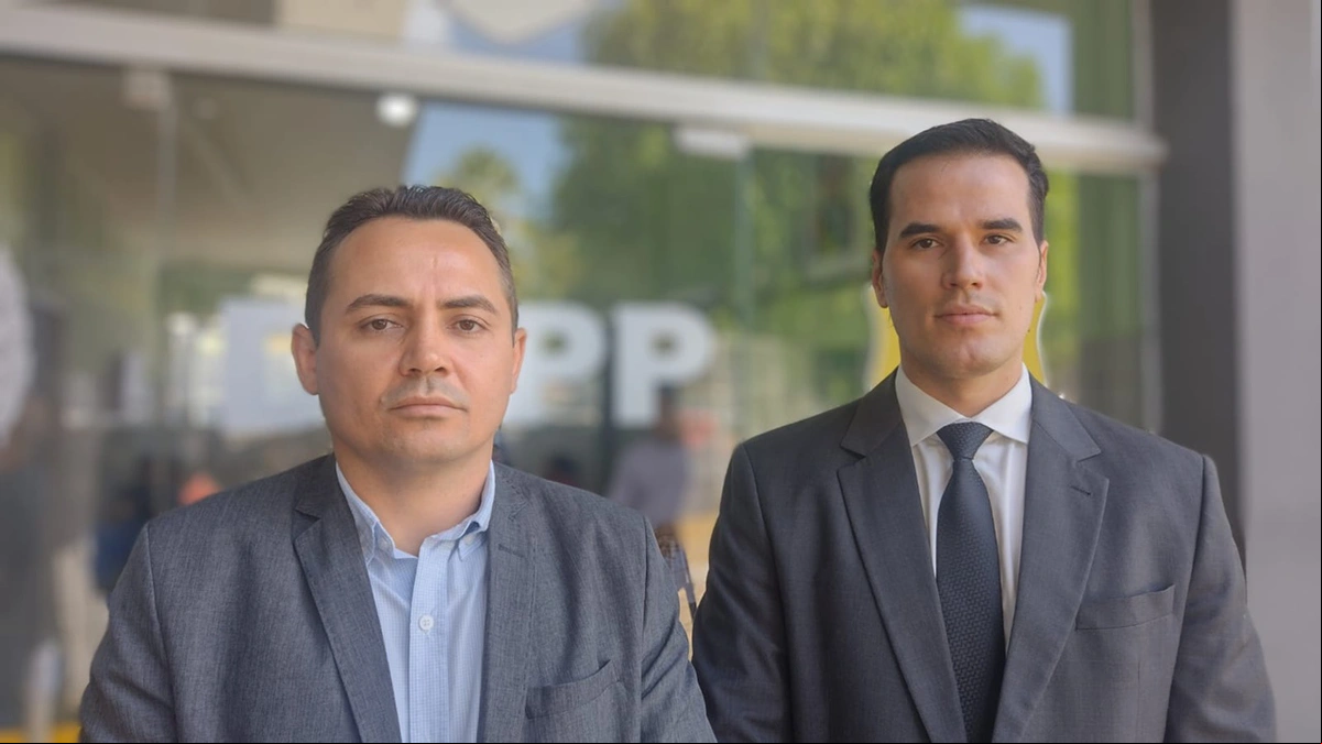 Delegado Charles Pessoa, coordenador do DRACO, e o delegado Matheus Zanatta