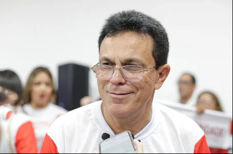 Presidente da Agespisa Zé Santana se filia ao PT