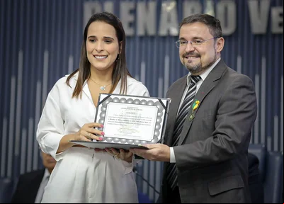Deputado Fábio Novo foi homenageado