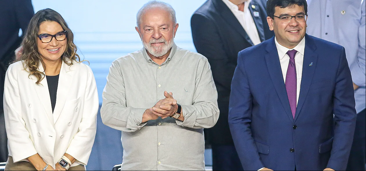 Janja, Lula e Rafael durante o evento