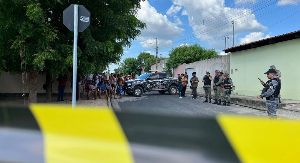 Local onde um homem, identificado como Pedro Moreira da Silva Júnior, foi assassinado a tiros no Jacinta Andrade