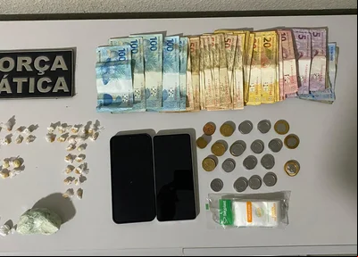 Material apreendido com o casal em Valença do Piauí