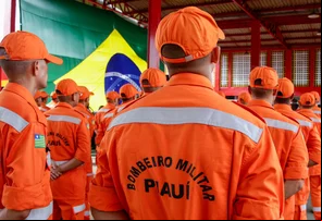 Corpo de Bombeiros já combateu mais de 300 incêndios em Teresina neste ano