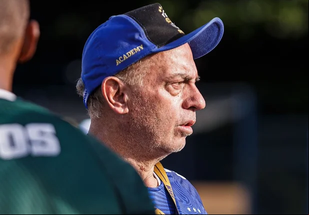 Carlos Rabello, técnico do Altos