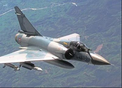 Avião militar sul-coreano lança bombas em área civil e deixa 7 feridos