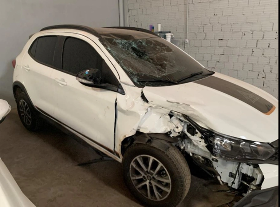 Carro do veículo sofreu perda total