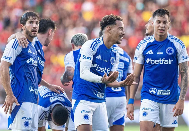 Cruzeiro goleia Sport e se mantém no g4 do Brasileirão
