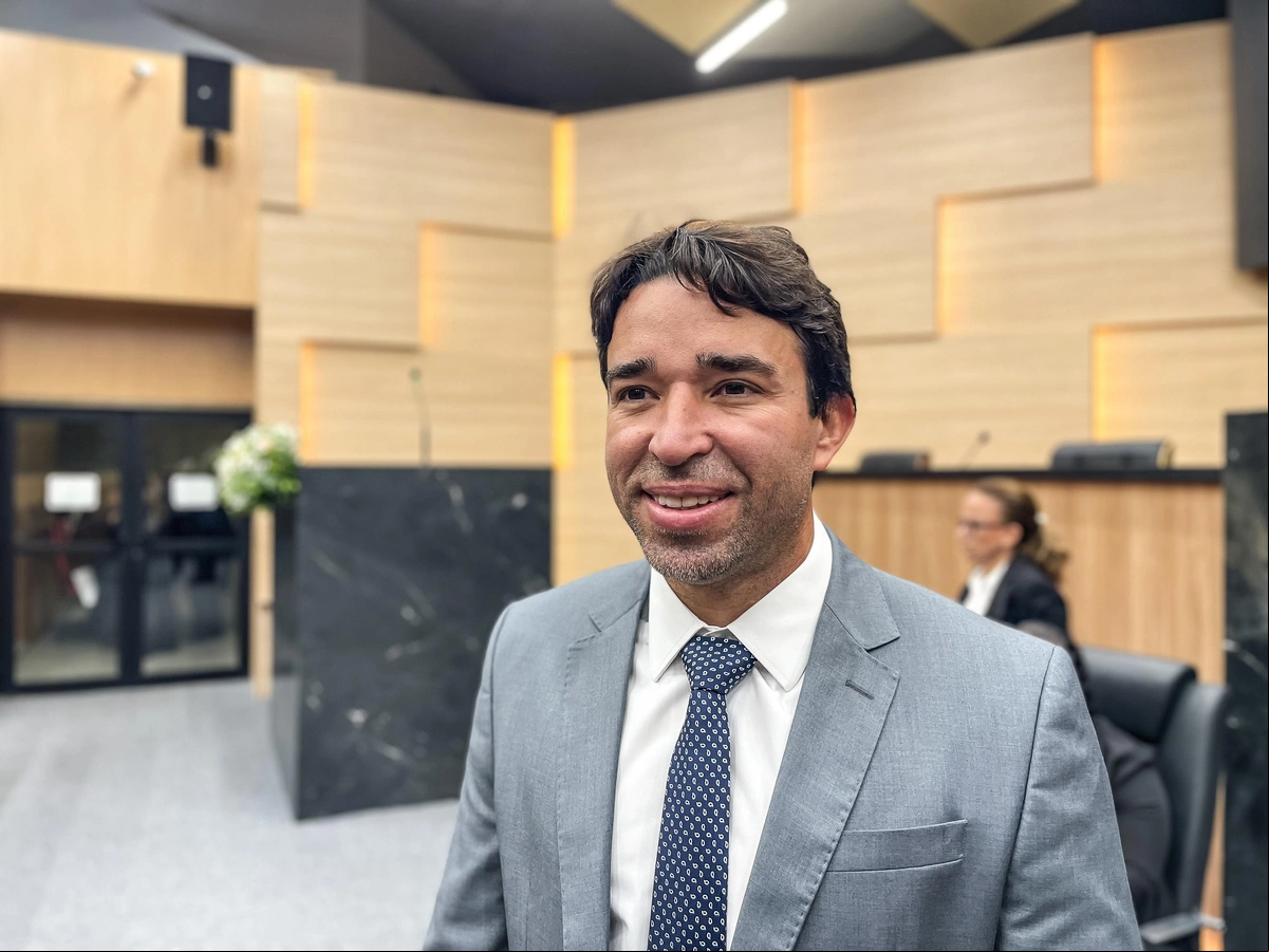 Deputado estadual Marden Menezes