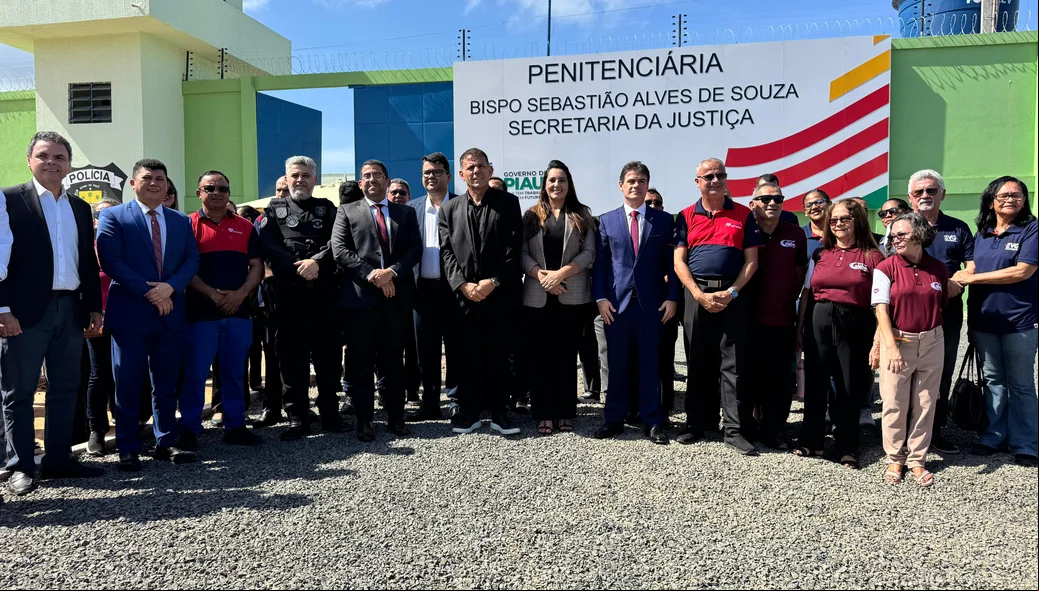 Deputado Rubens Vieira participa da inauguração da penitenciária de Buriti dos Lopes