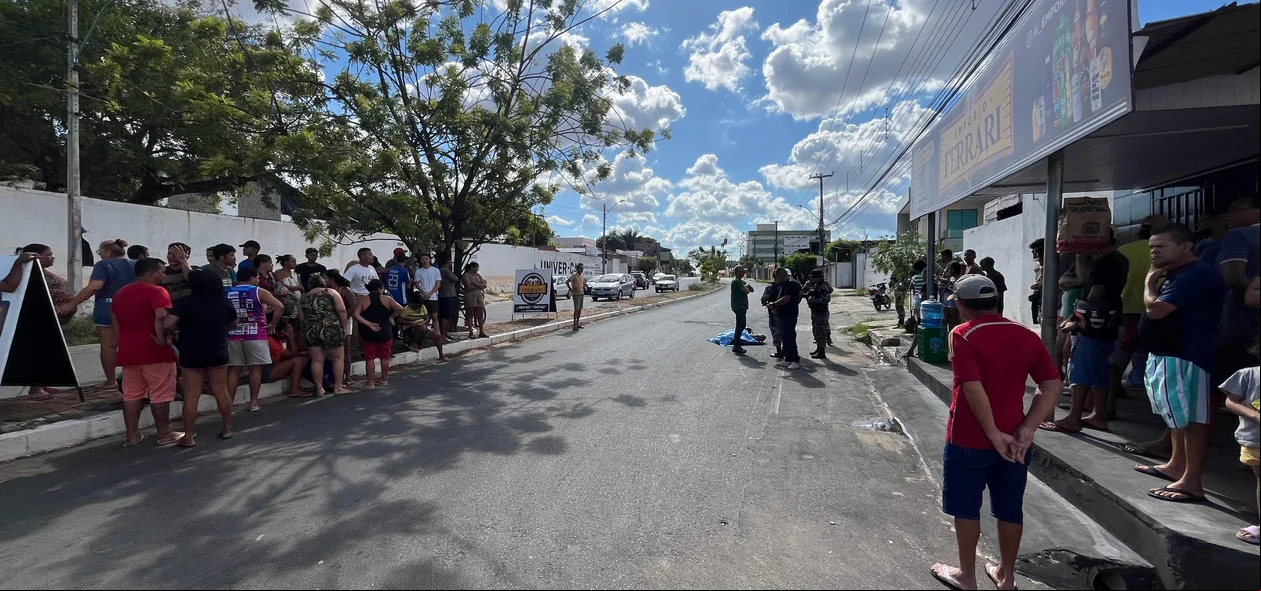 Um dos criminosos morreu ao tentar fugir e o comparsa ficou ferido