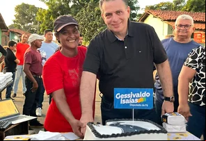 Deputado Gessivaldo Isaías entrega pavimentação asfáltica no Parque Brasil