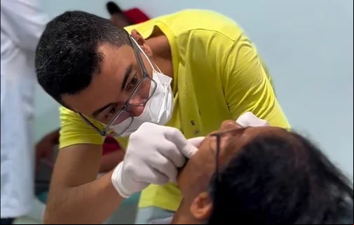 Entrega de próteses em Lagoa do Piauí