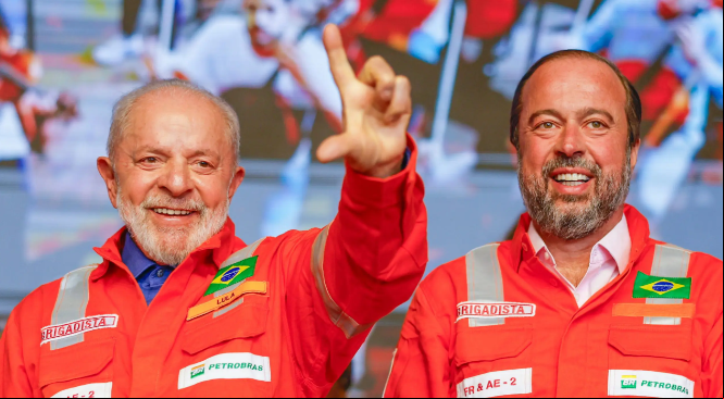Lula e o ministro de Minas e Energia, Alexandre Silveira