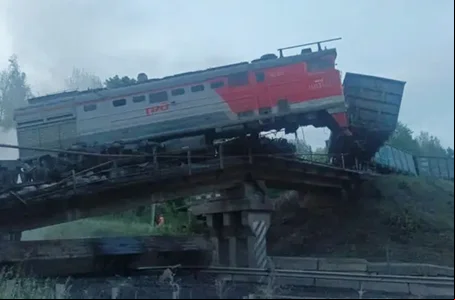 Ponte explodiu na Rússia