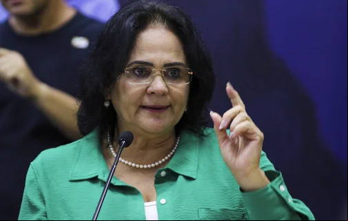 Senadora Damares Alves