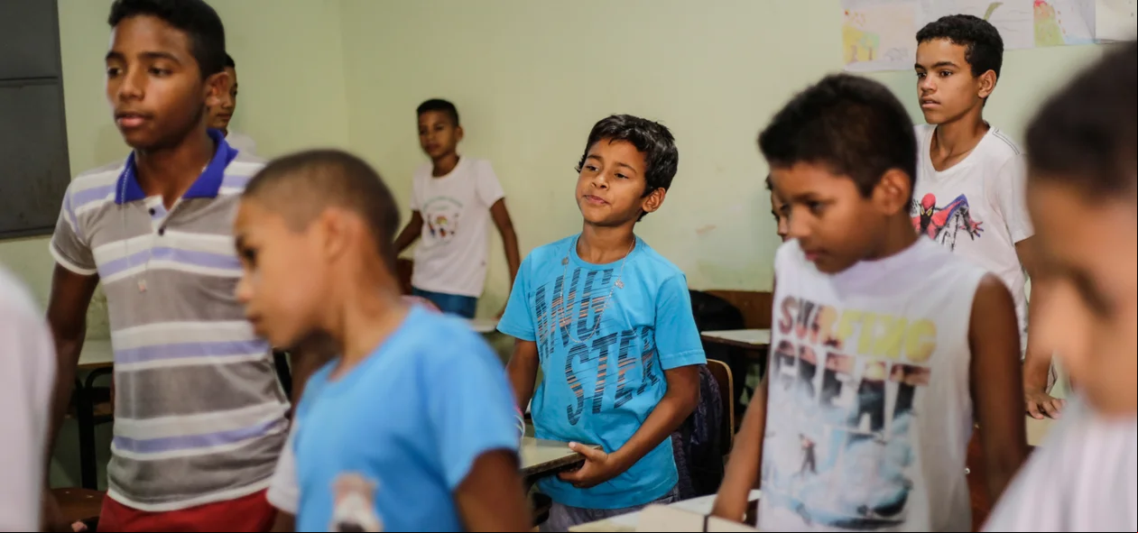Crianças  do centro de apoio a criança e ao adolescente Dr Onesima
