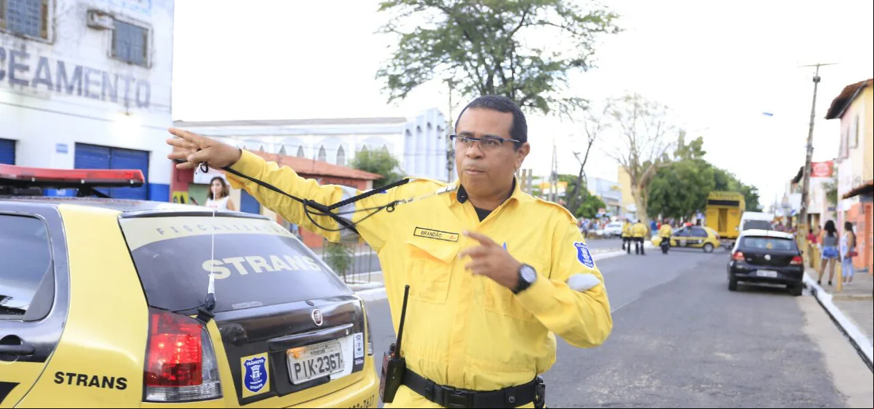 Strans acompanha evento carnavalesco no Dirceu