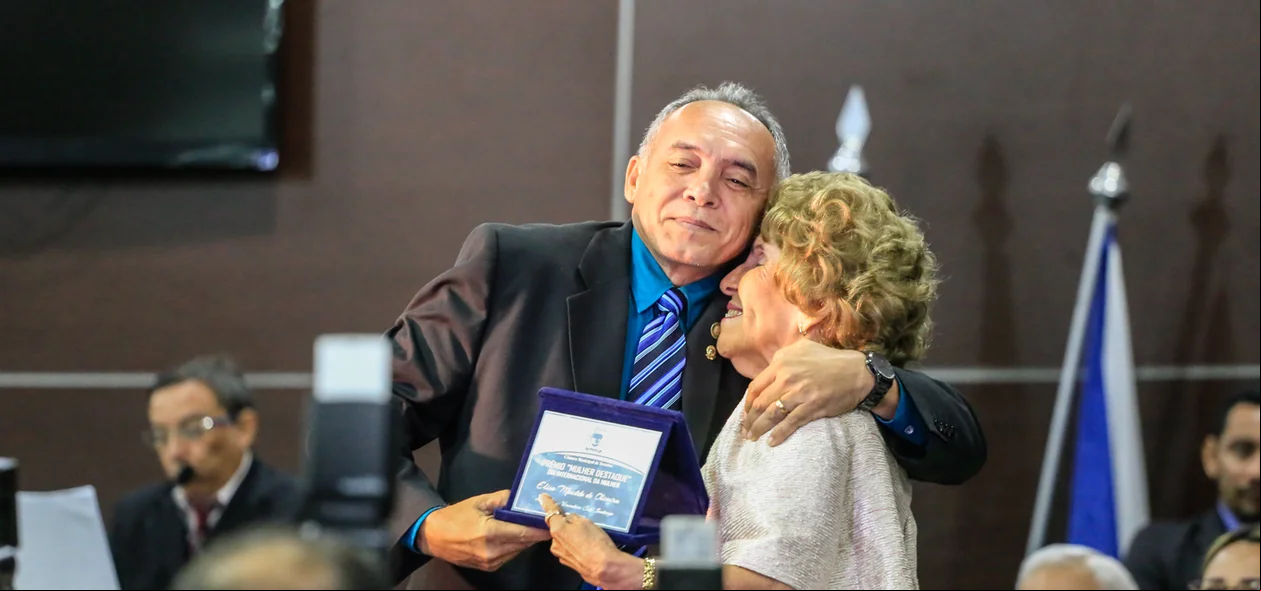 Prêmio Mulher Destaque 