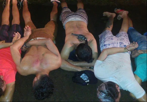 Quadrilha suspeita de realizar assaltos em Altos