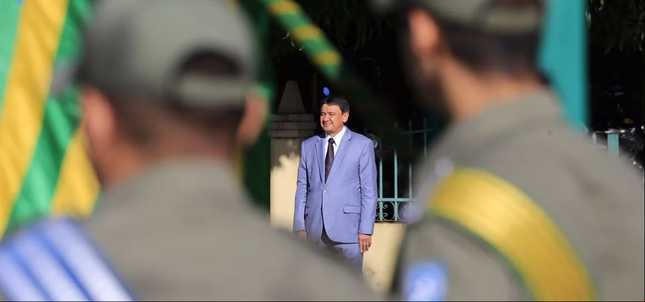 Governador Wellington Dias em solenidade da Polícia Militar