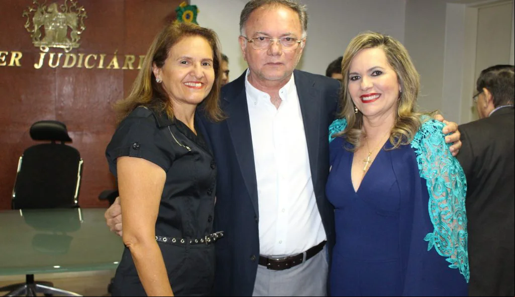 Juíza Lígia Sampaio com o marido e amiga