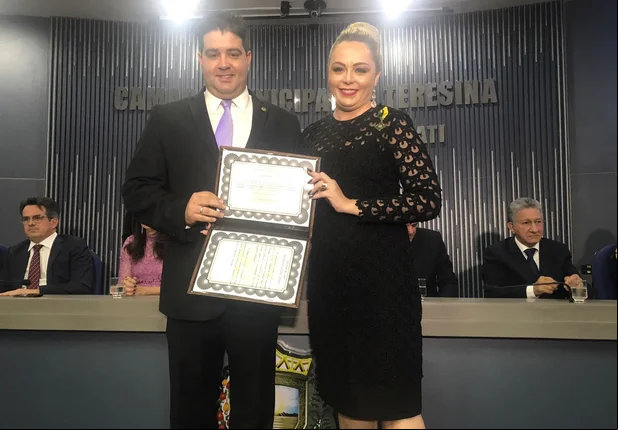 Luis André e Kaline Carvalho