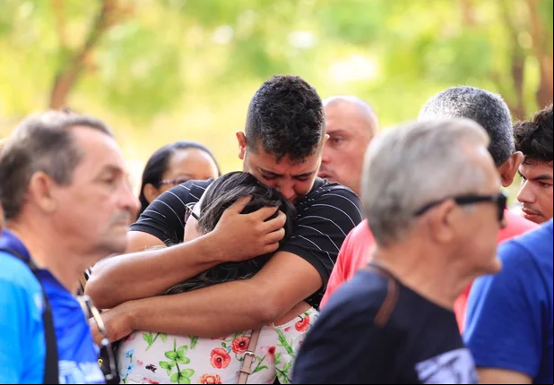 Sepultamento de Camilla Abreu é marcado por tristeza em Teresina