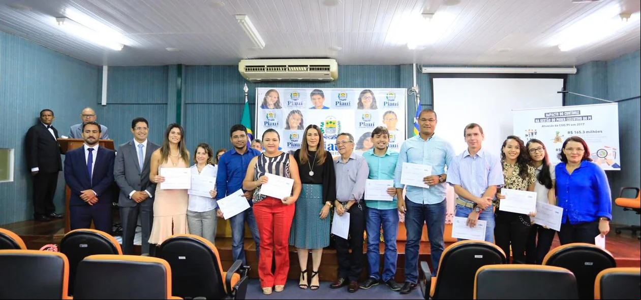Solenidade de entrega de certificados do curso da Controladoria-Geral do Estado do Piauí