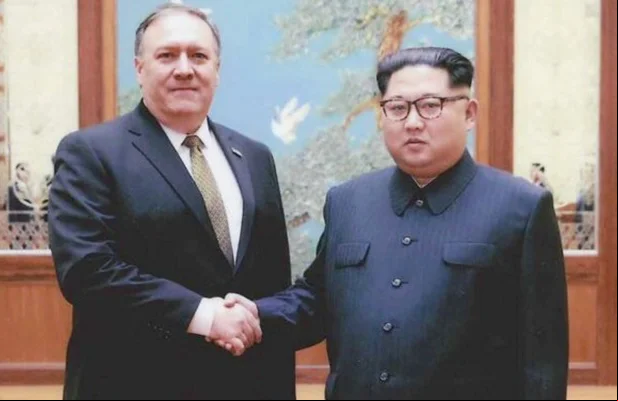 Make Pompeo e Kim Jong Un