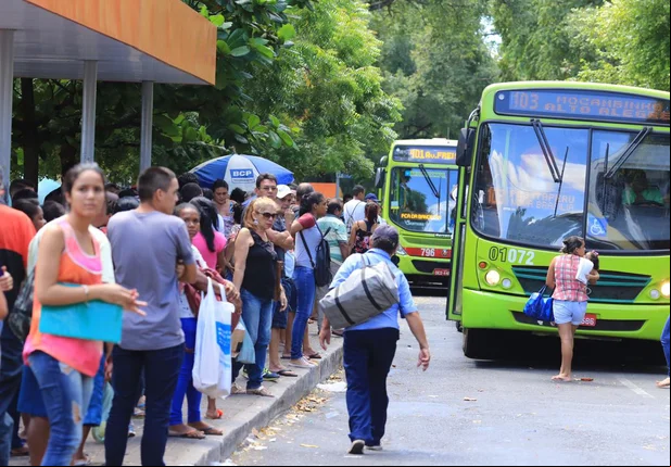 Ônibus no centro de Teresina