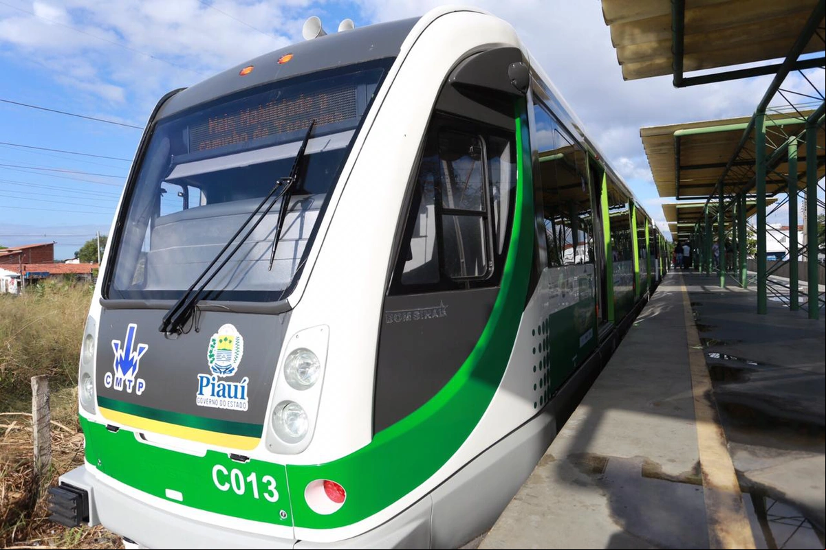 VLT de Teresina na Estação do Parque Itararé