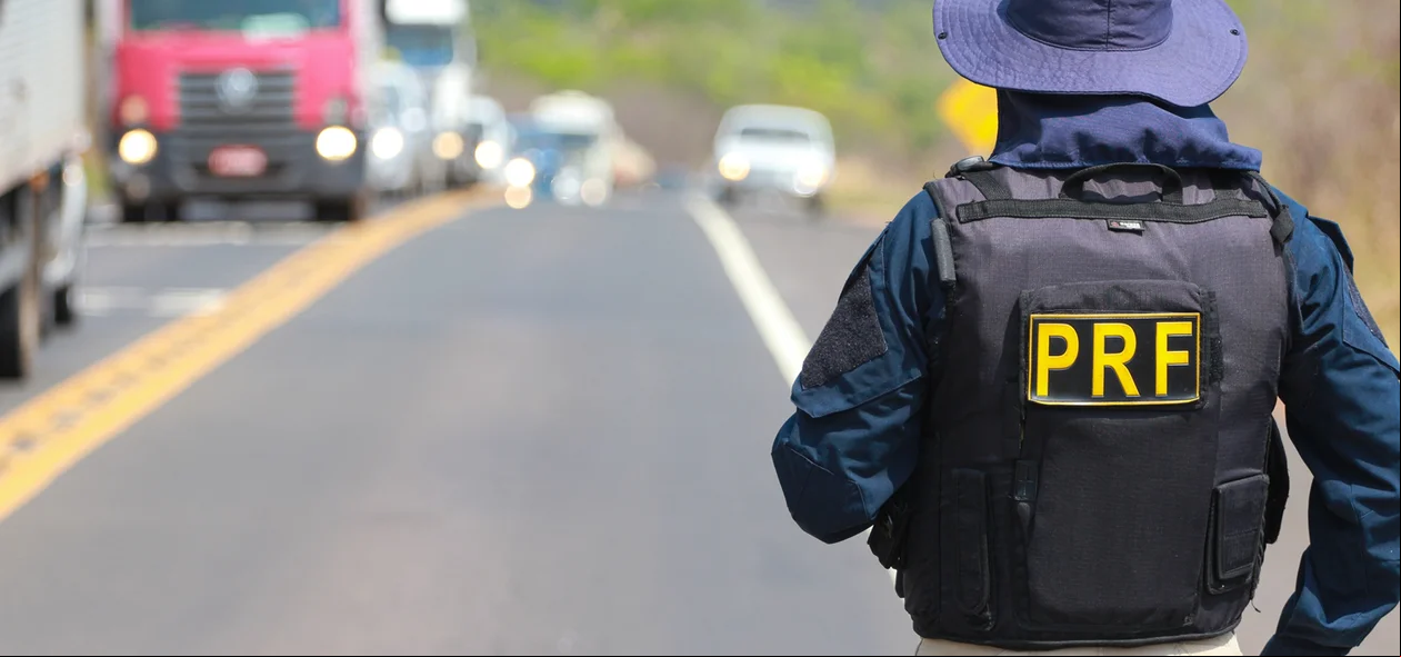 Grande congestionamento foi gerado por conta do bloqueio na pista