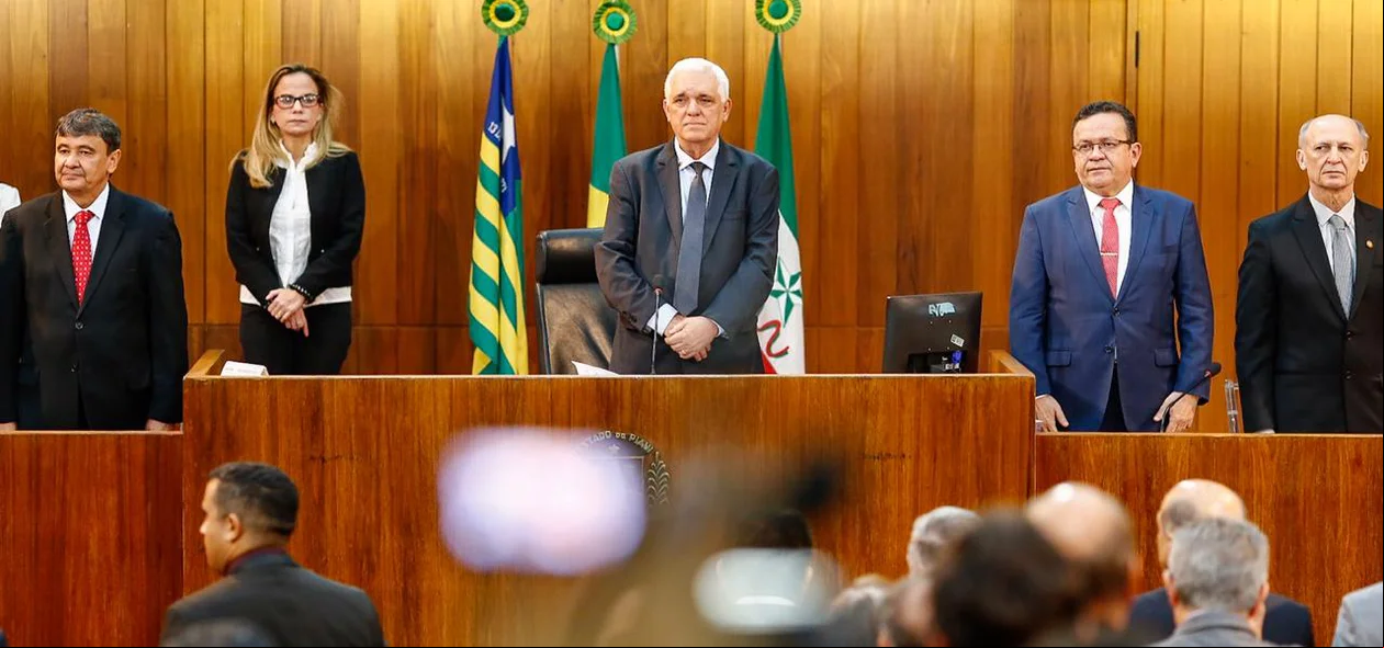 Alepi faz homenagem aos 30 anos da Constituição