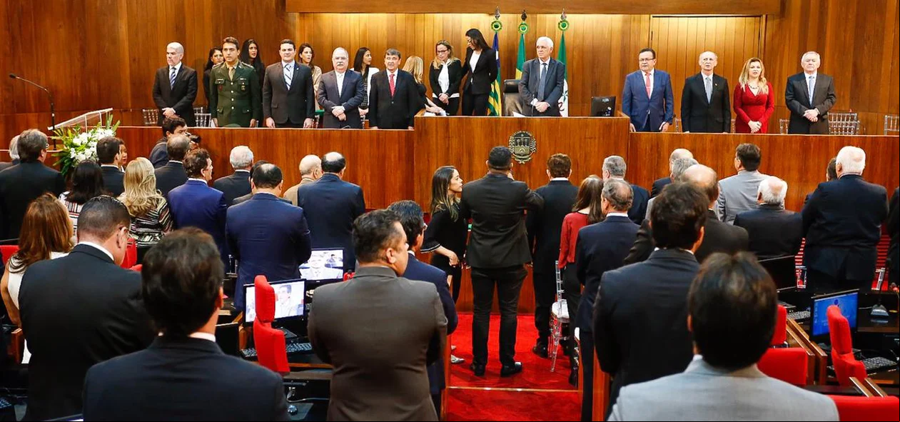 Alepi faz sessão solene em homenagem aos 30 anos da Constituição Estadual
