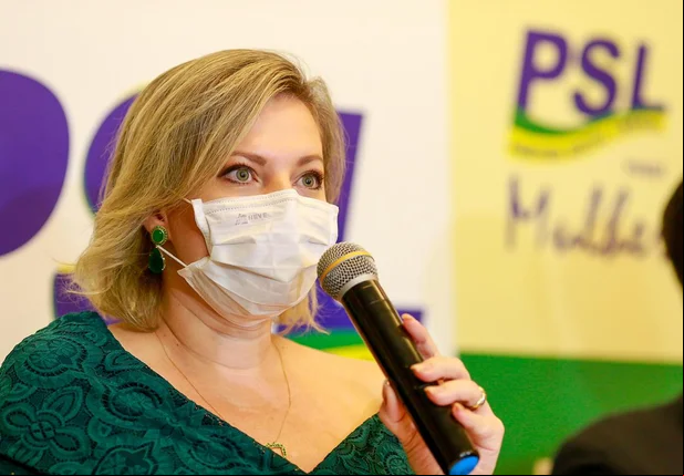 Joice Hasselmann se reúne com membros do partido em Teresina