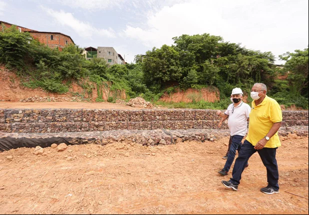 Prefeito Dr. Pessoa visita obras na zona sul de Teresina