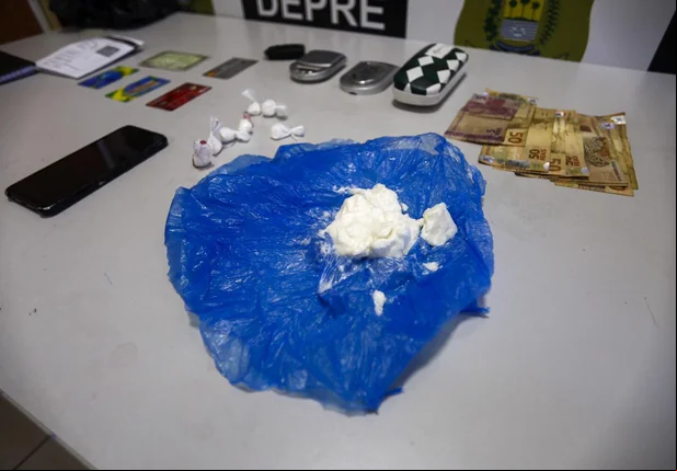 Depre prende acusado de tráfico no bairro Aeroporto