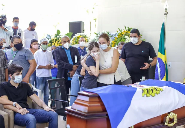 Missa de corpo presente do ex-prefeito Firmino Filho