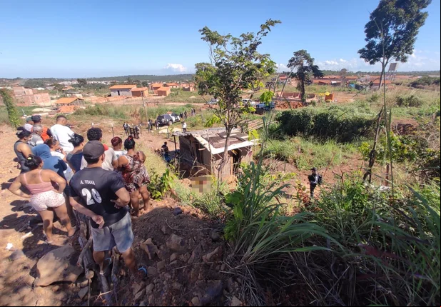 Dupla é executada a tiros na zona leste de Teresina