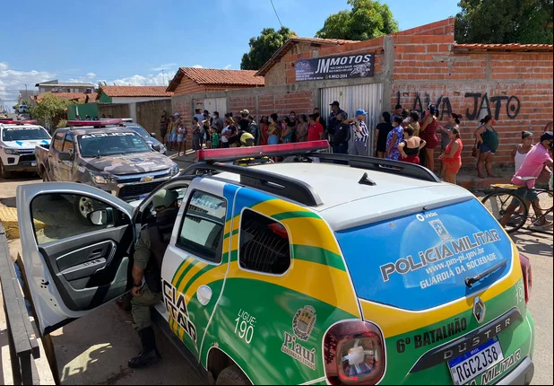 Homem é morto a tiros dentro de oficina na Vila Irmã Dulce