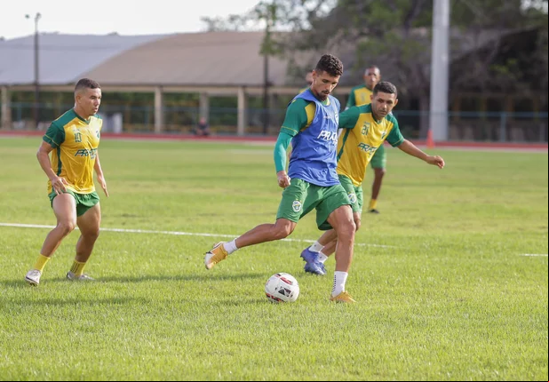 Treino do Altos antes de encarar o Ferroviário