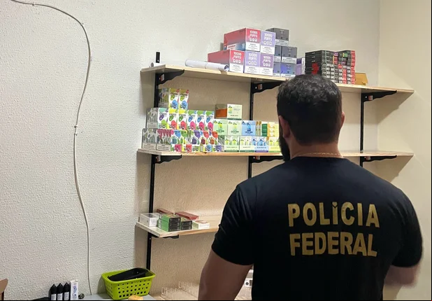 Operação da Polícia Federal contra venda de cigarros eletrônicos