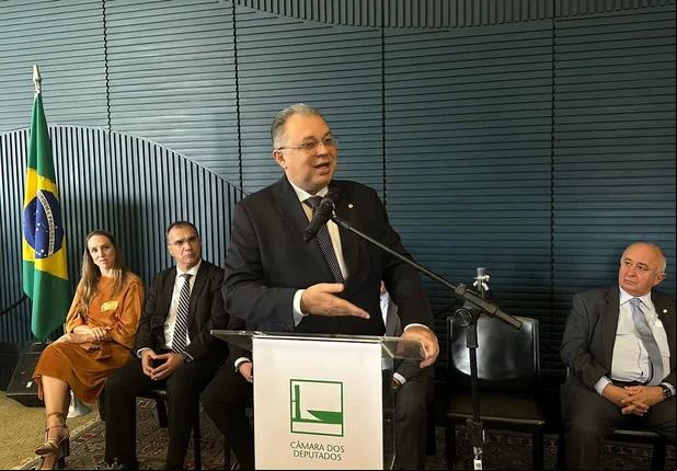 Florentino assume presidência da Frente Parlamentar em Defesa das ZPEs